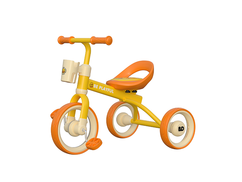 Schrägansicht eines gelben und orangefarbenen Dreirads für Kinder 04