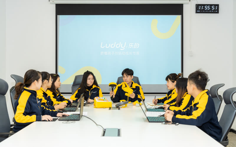 Reunión de trabajadores de Luddy
