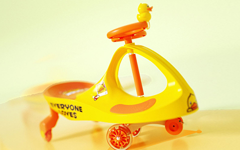 yellow wiggle car on display